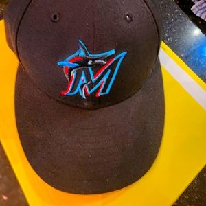 New Era 59Fifty Men's Hat Miami Marlins Game Authentic On Field Black Cap 7 1/4